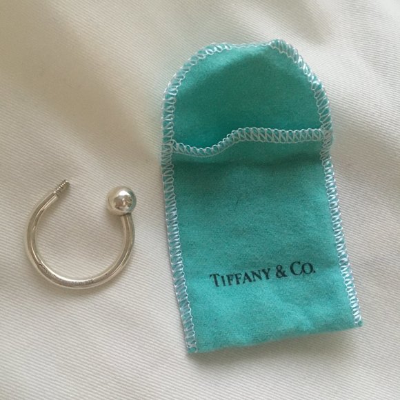 TIFFANY & CO. SCREWBALL KEY RING year 2001 and pouch - Picture 4 of 6